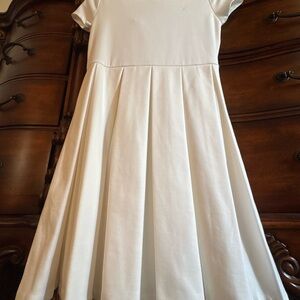 Elegant White Short Sleeve Dress